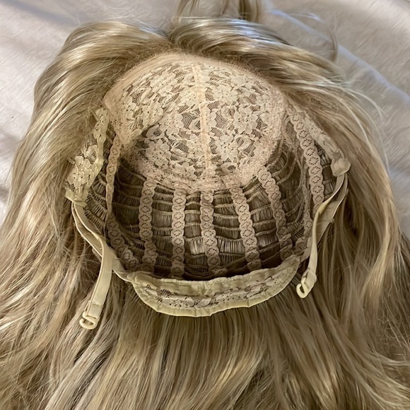 Long Length Blonde Wig with Side Swept Bangs main image 5